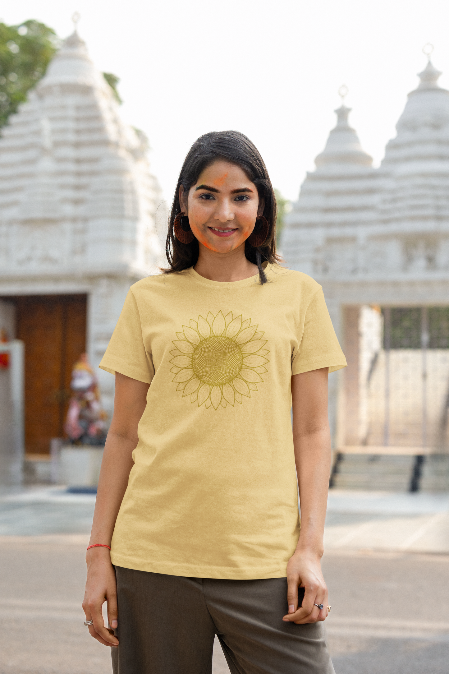 Women's Classic T-Shirt Vintage Sunflower Fine-Line Graphic | 100% Cotton