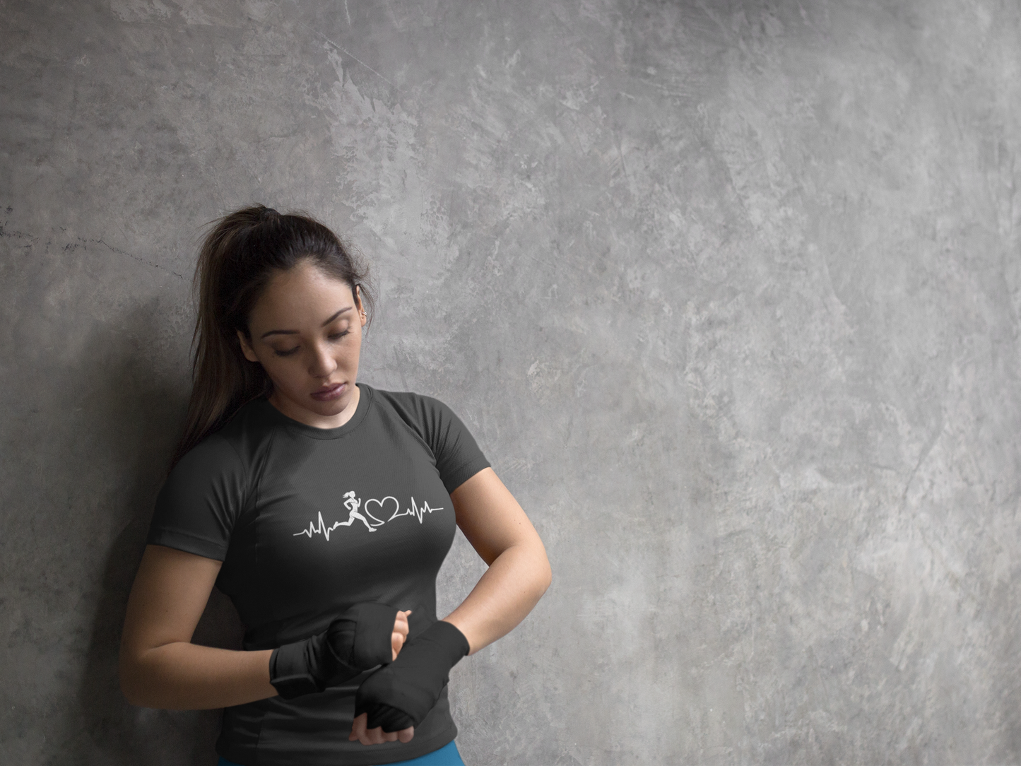 Women’s Graphic Running T-Shirt – Cotton Gym Wear for Women with Heartbeat Design