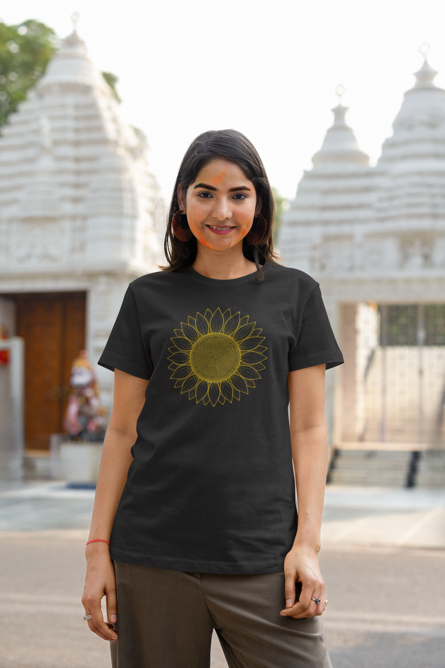 Women's Classic T-Shirt Vintage Sunflower Fine-Line Graphic | 100% Cotton