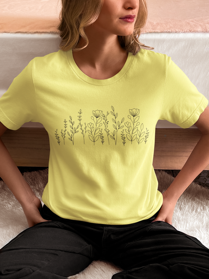 Women’s wild flower curved t-shirt with floral pattern, casual short sleeve graphic tee