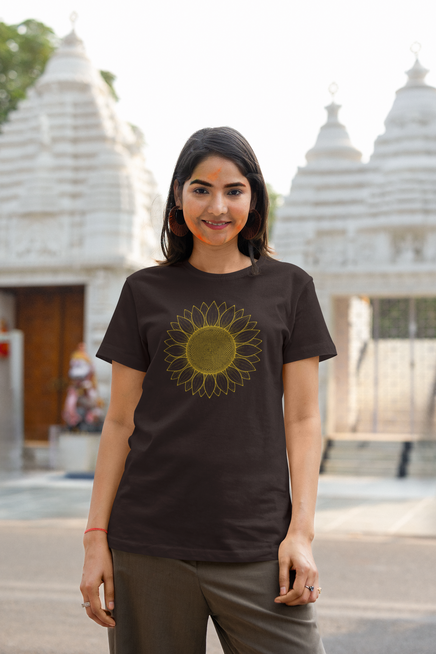 Women's Classic T-Shirt Vintage Sunflower Fine-Line Graphic | 100% Cotton