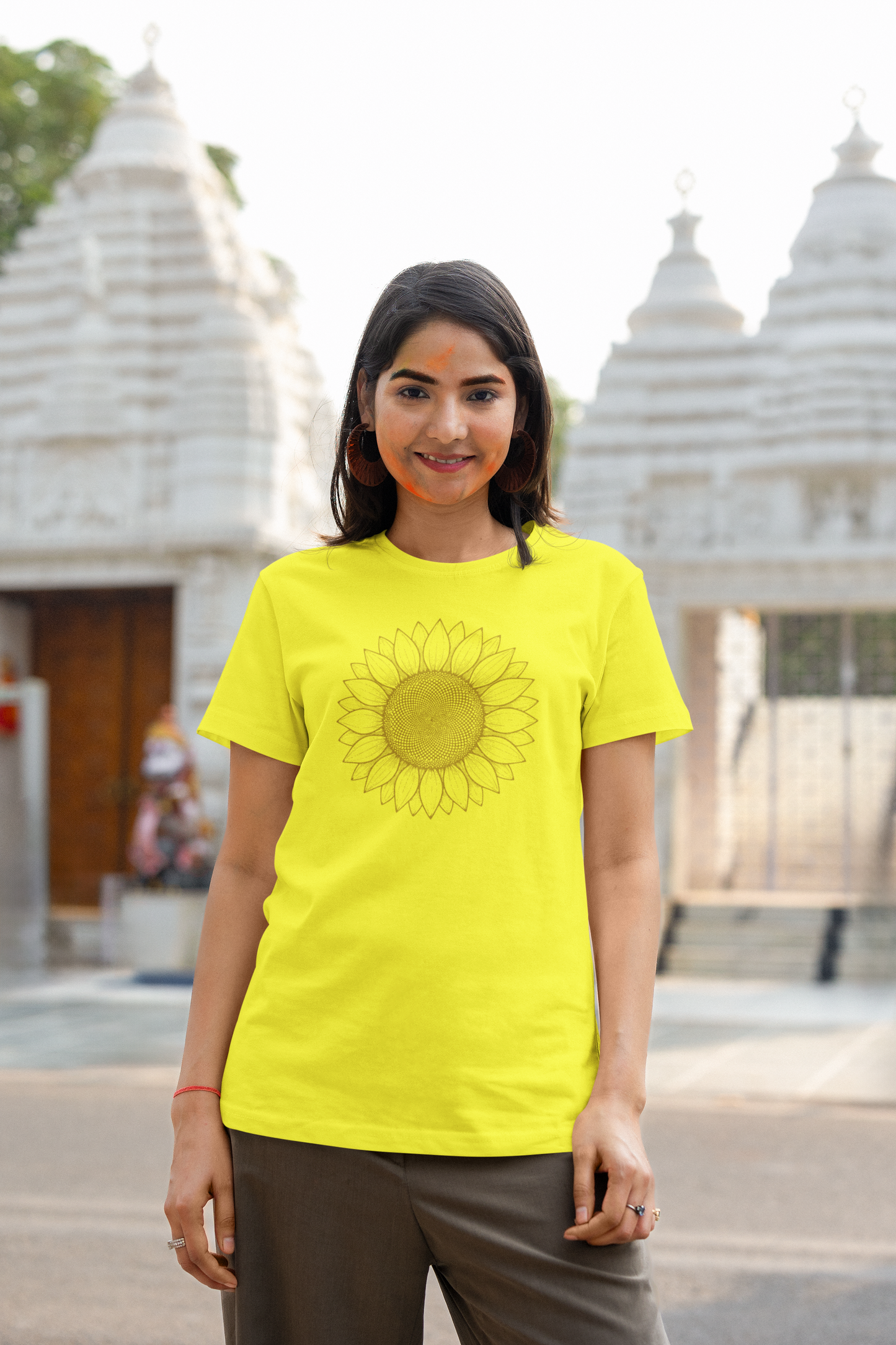 Women's Classic T-Shirt Vintage Sunflower Fine-Line Graphic | 100% Cotton