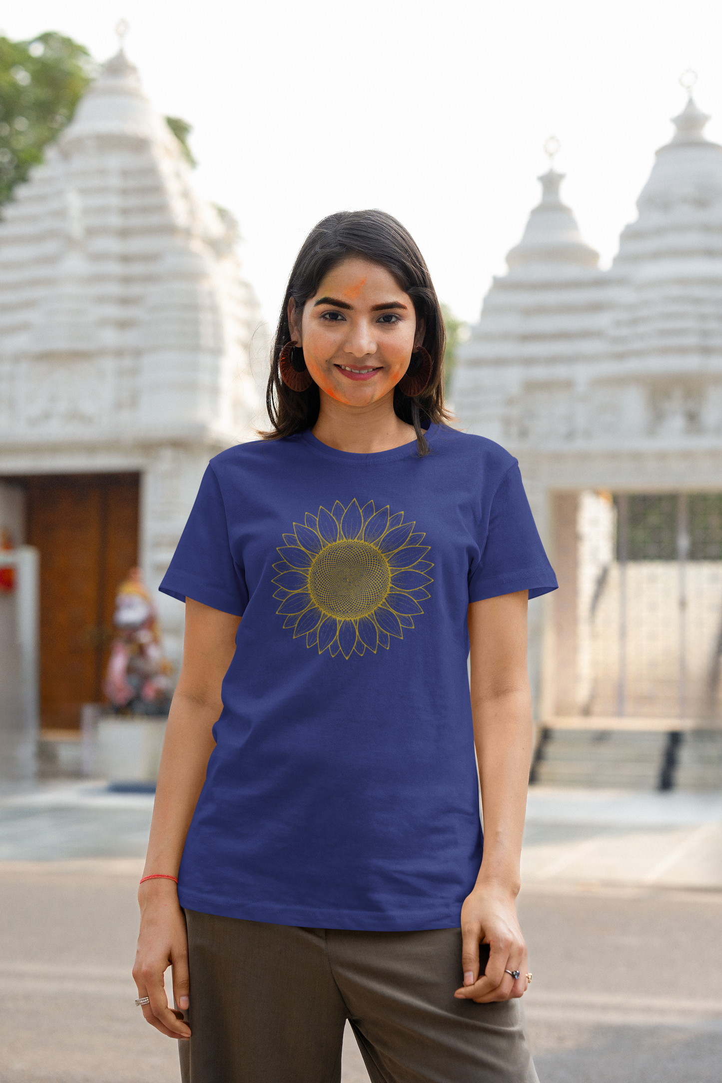 Women's Classic T-Shirt Vintage Sunflower Fine-Line Graphic | 100% Cotton