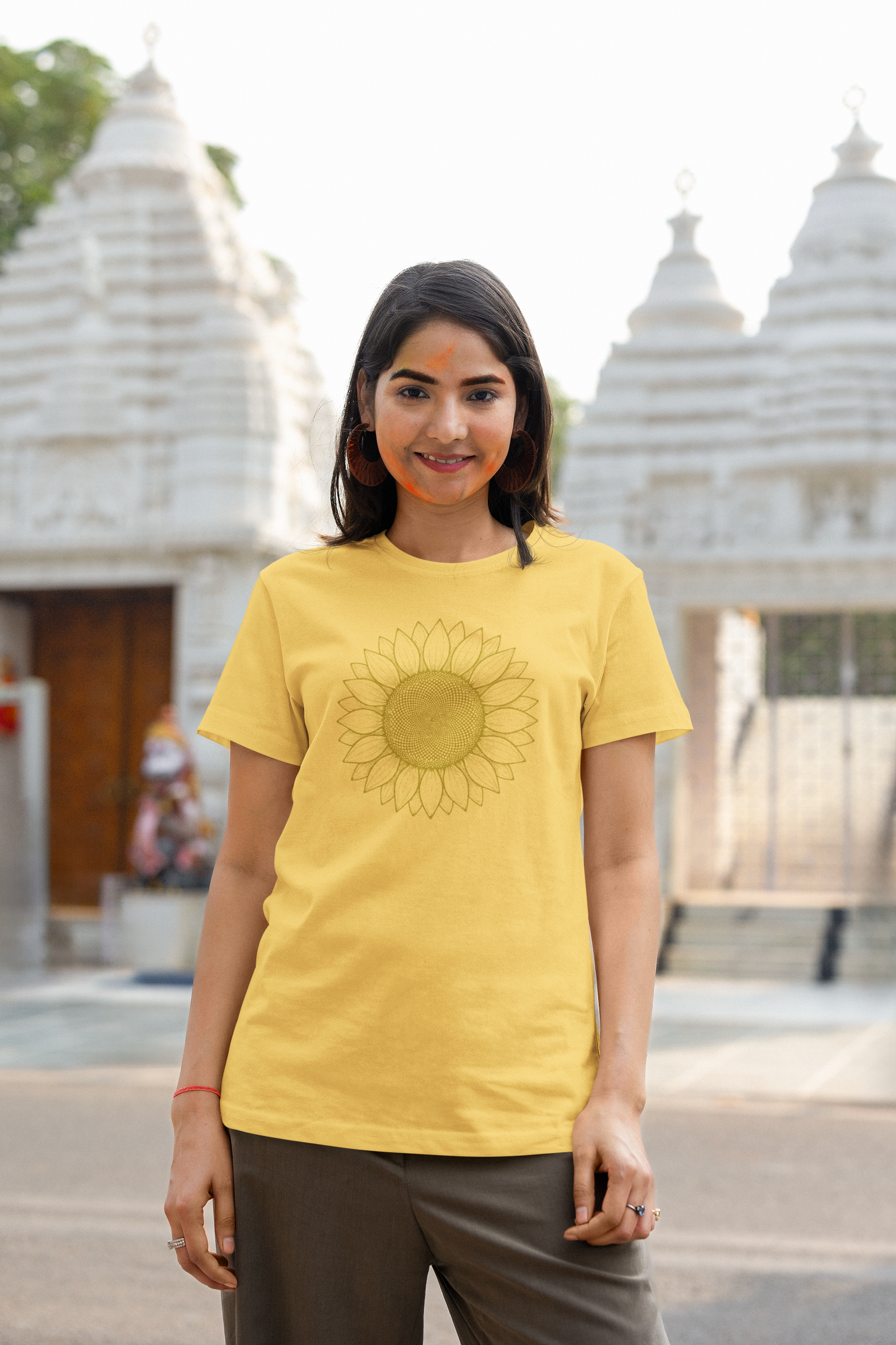 Women's Classic T-Shirt Vintage Sunflower Fine-Line Graphic | 100% Cotton