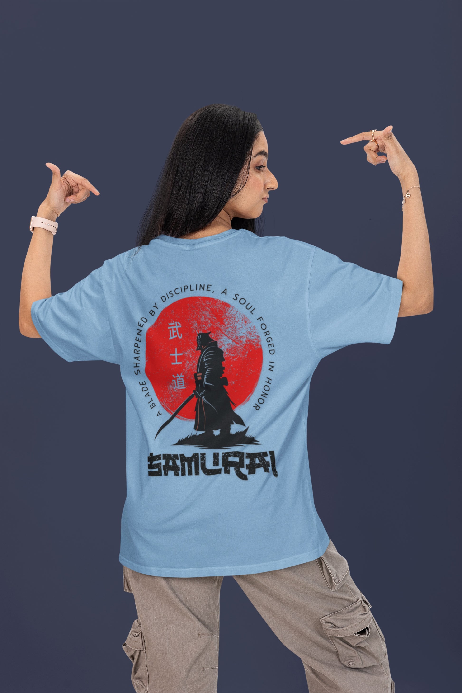 Woman wearing Nauma Bushido Discipline baby blue oversized T-shirt with samurai back print